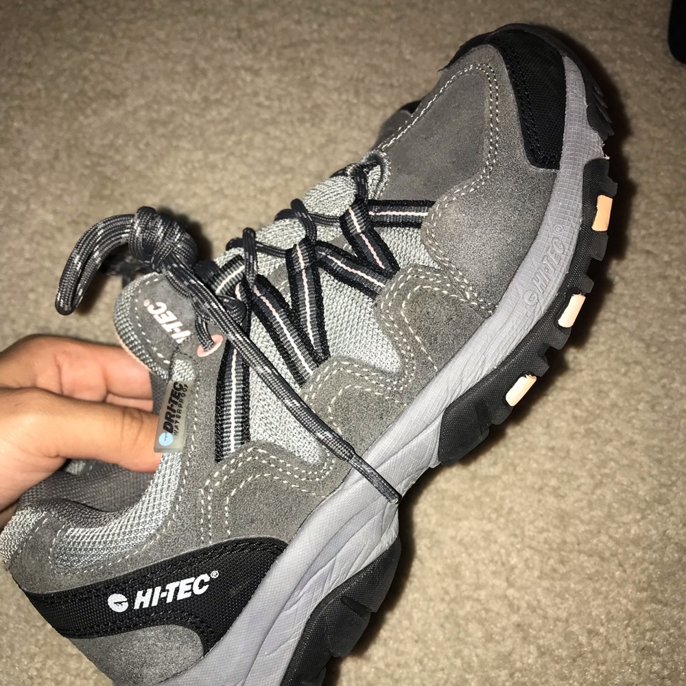 HI-TEC Women’s hiking boots